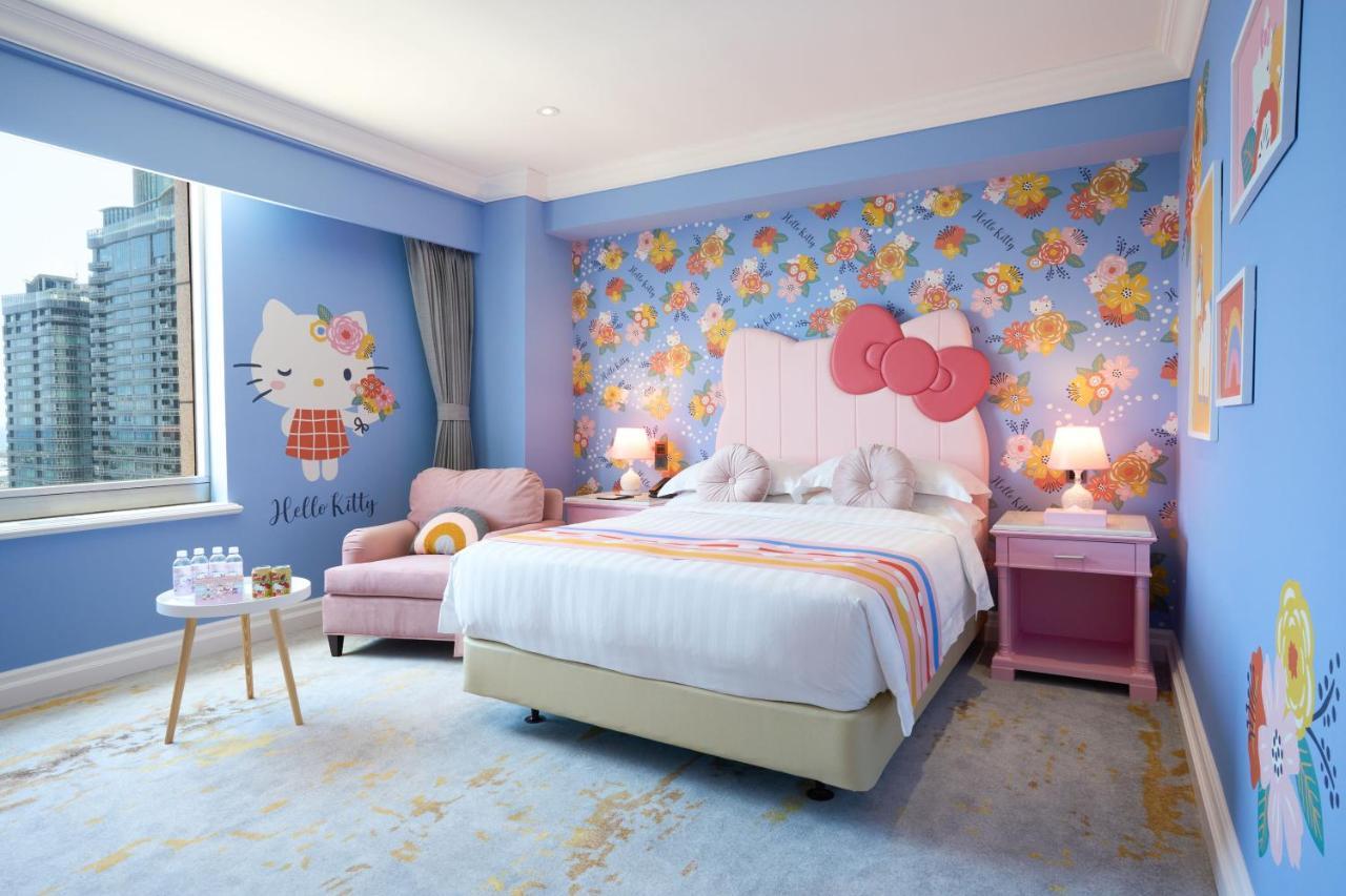 Grand Hi Lai Hotel Kaohsiung Zewnętrze zdjęcie Hello Kitty themed hotel room at the Mira Hong Kong