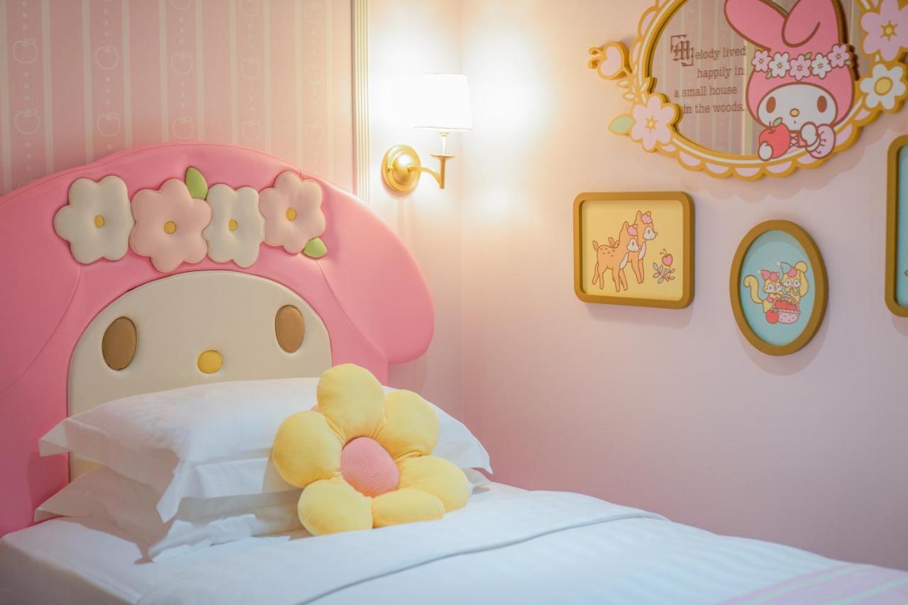 Grand Hi Lai Hotel Kaohsiung Zewnętrze zdjęcie My Melody themed bedroom