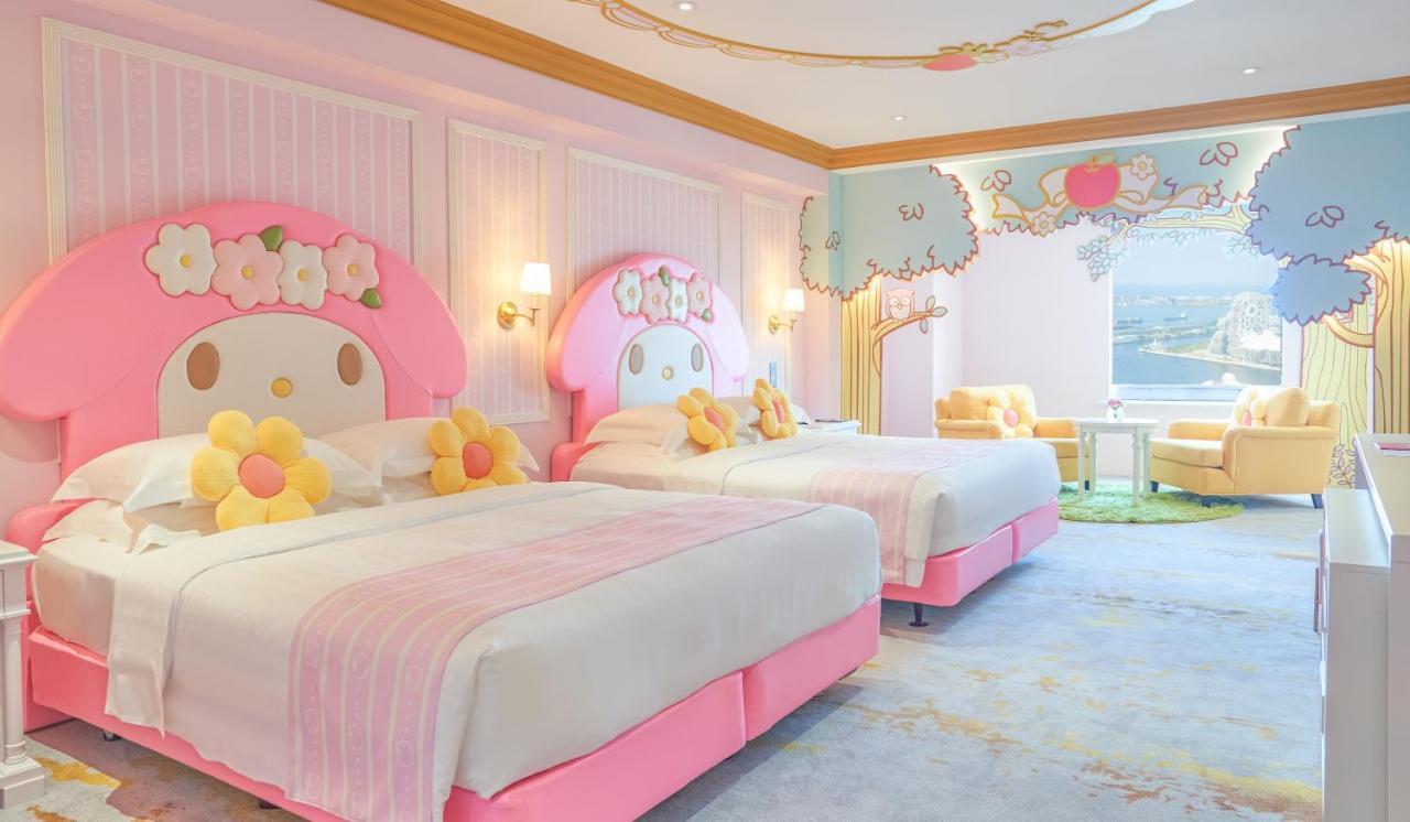 Grand Hi Lai Hotel Kaohsiung Zewnętrze zdjęcie Hello Kitty themed hotel room